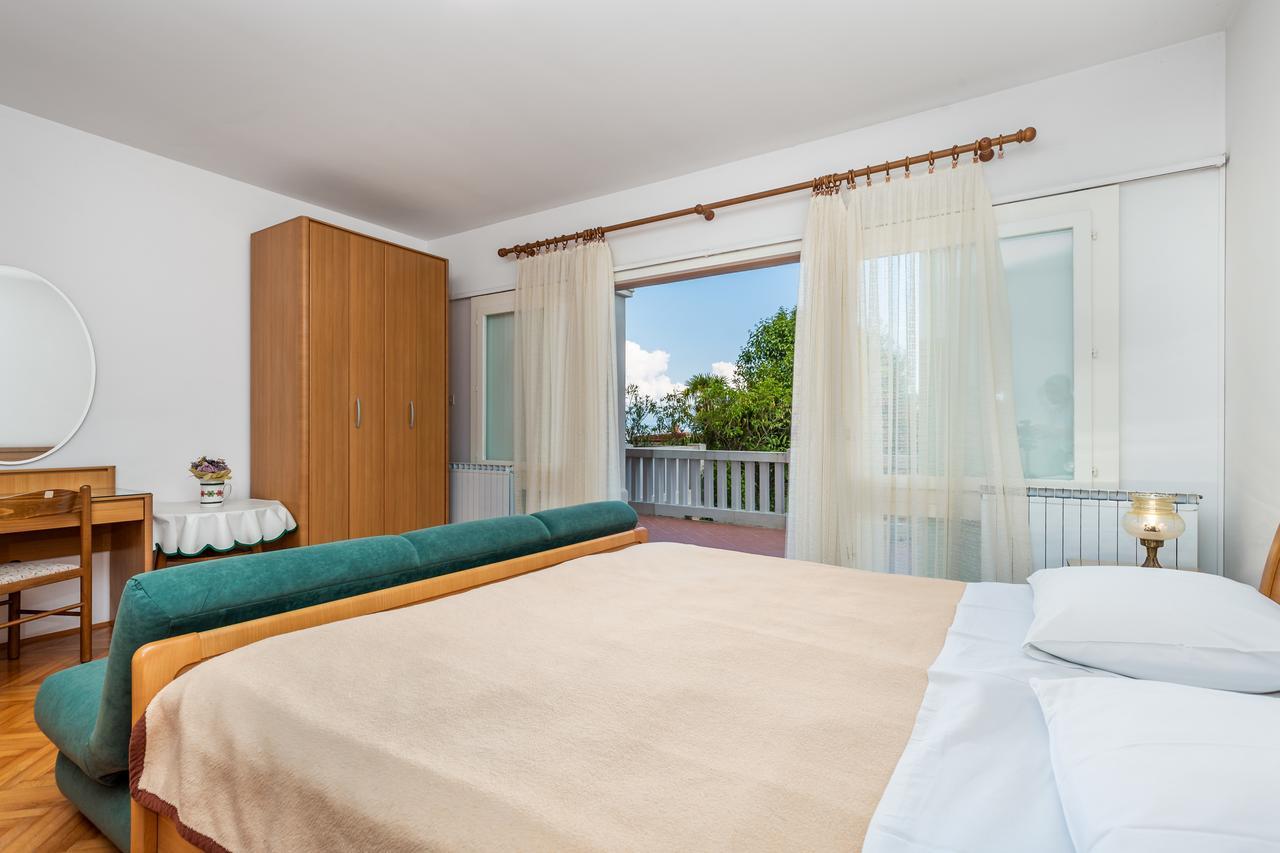 Rona Apartments Ani Ičići Extérieur photo