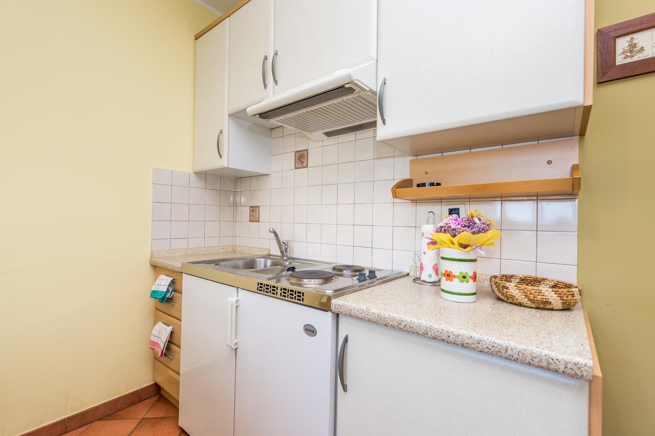 Rona Apartments Ani Ičići Extérieur photo