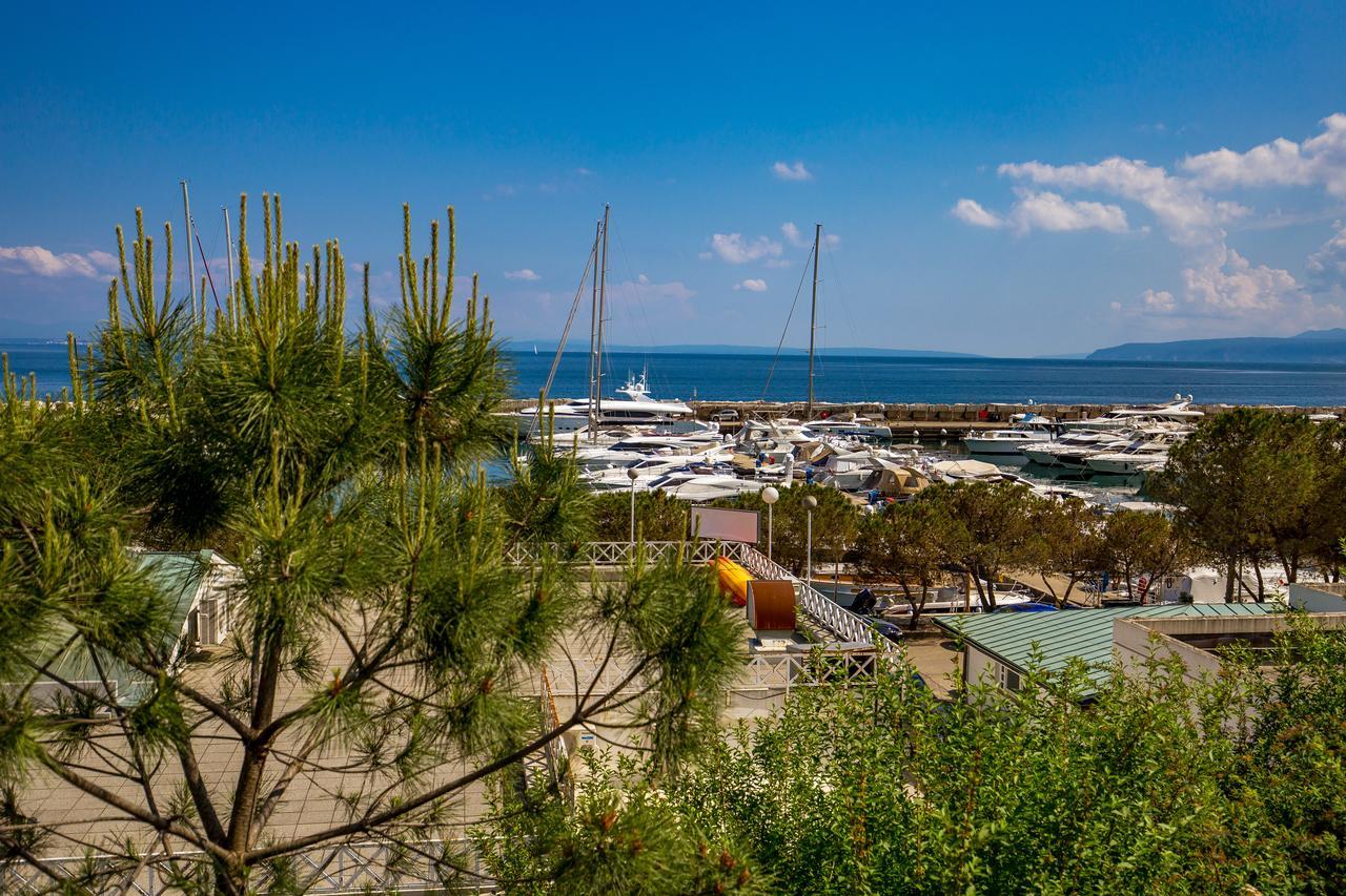 Rona Apartments Ani Ičići Extérieur photo