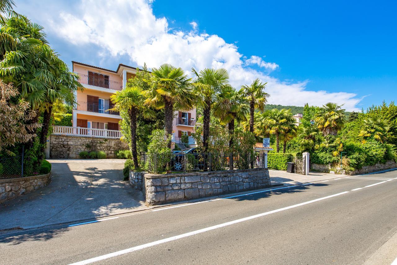 Rona Apartments Ani Ičići Extérieur photo